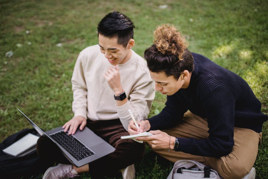 小學英語自然拼讀課程學習哪個好？過來線上閱讀英文人推薦一下